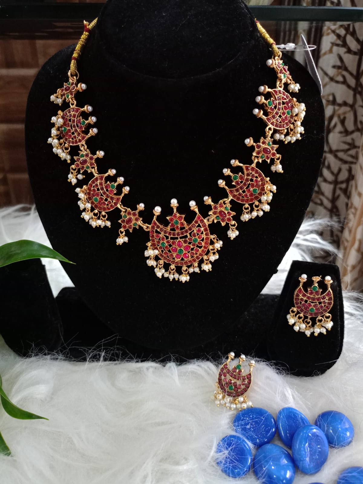 Rajwada Ruby Neck Set