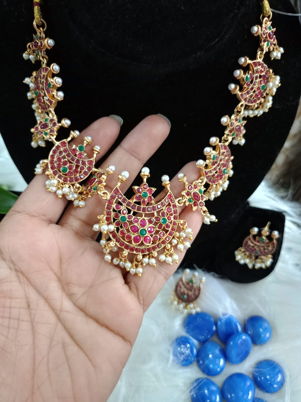 Rajwada Ruby Neck Set