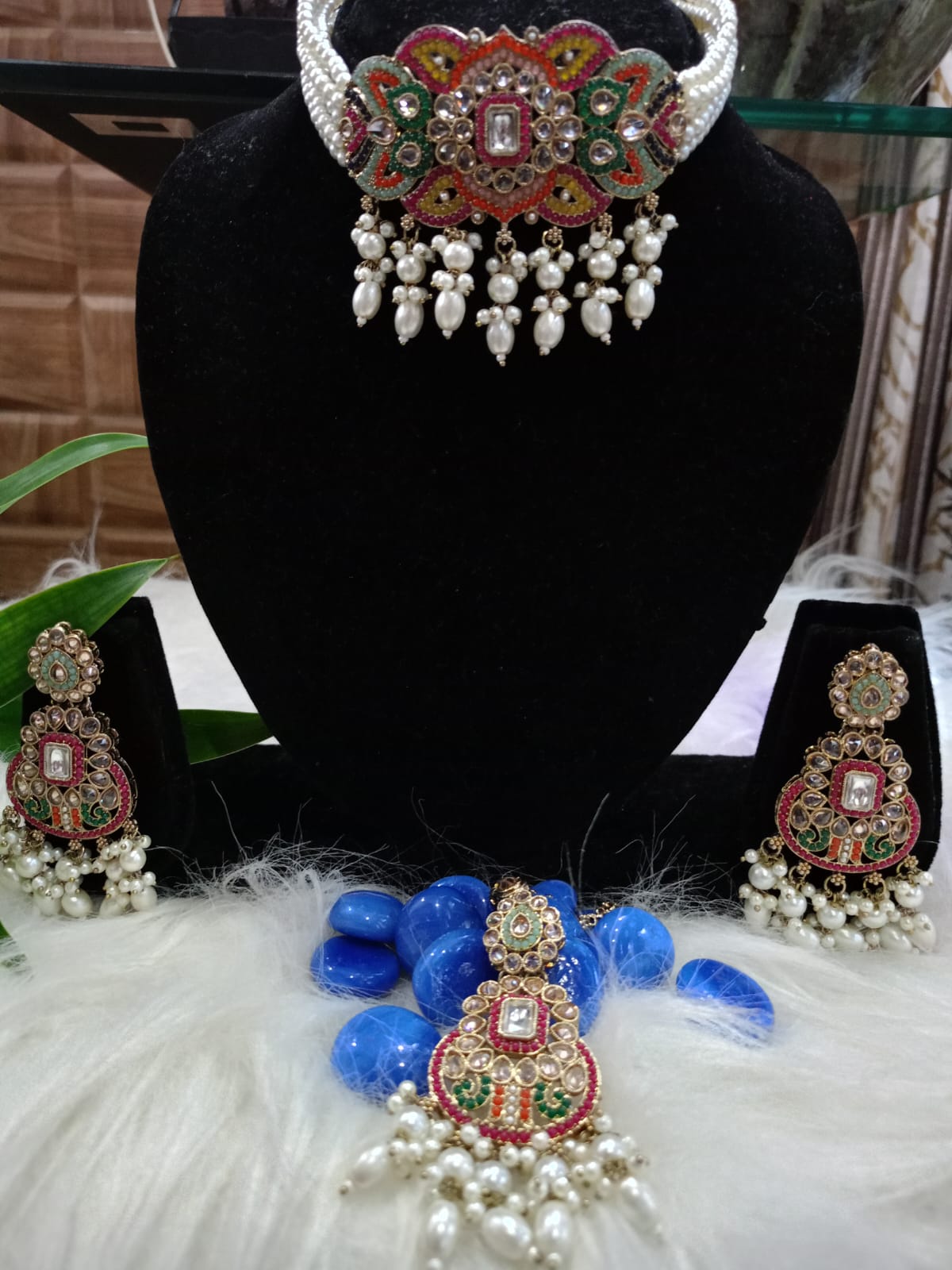 Multi Stone Pakistani Style Chokar Set